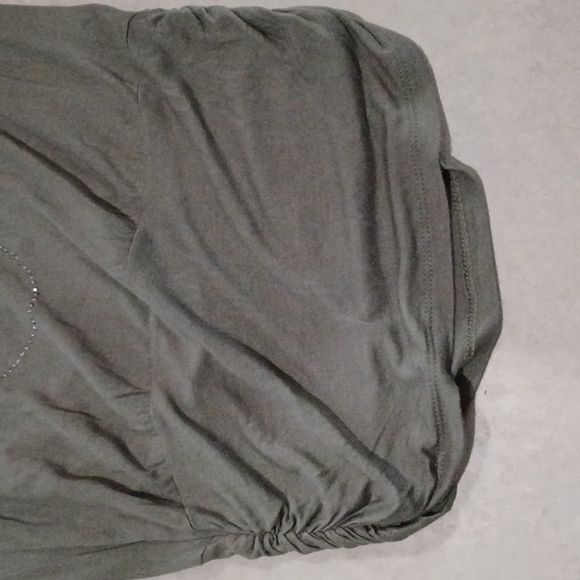 Women's top - Picture 2 of 5